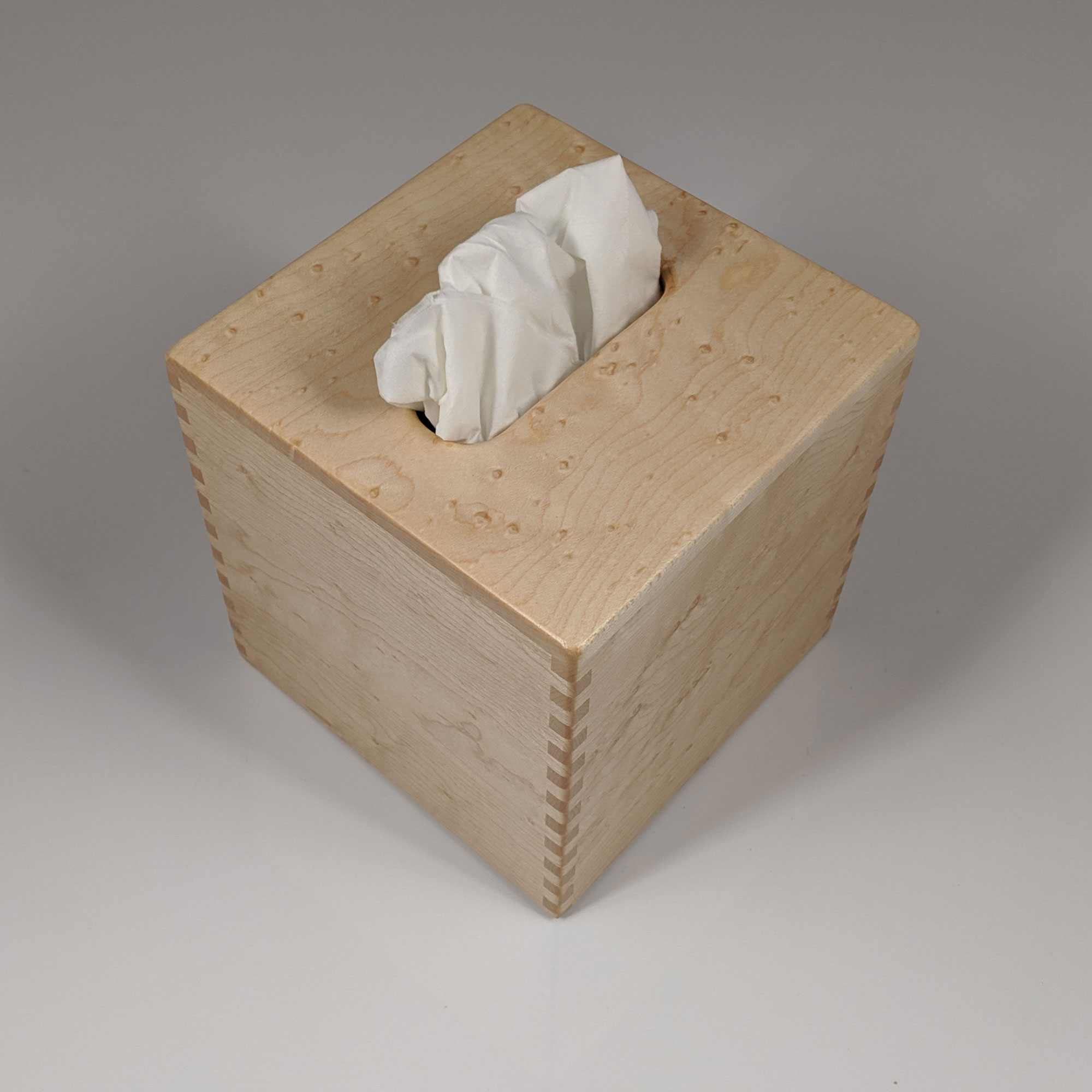 https://www.playingwithwood.com/wp-content/uploads/2019/09/Tissue-Box-Small-Birdseye-Maple-Box-Jointed-Sides-10.jpg